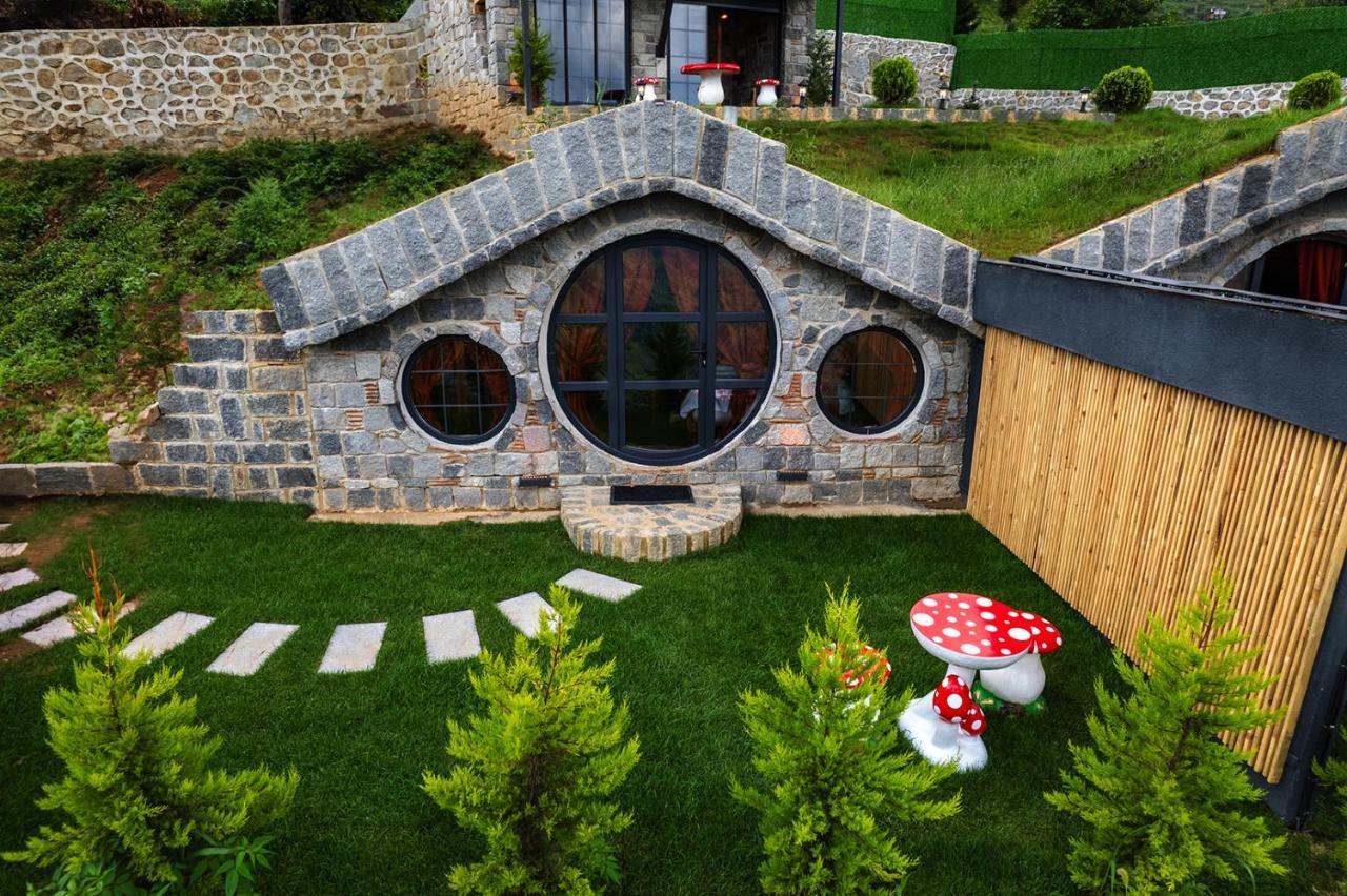 Hobbit Chalet Hotel Camlihemsin Luaran gambar