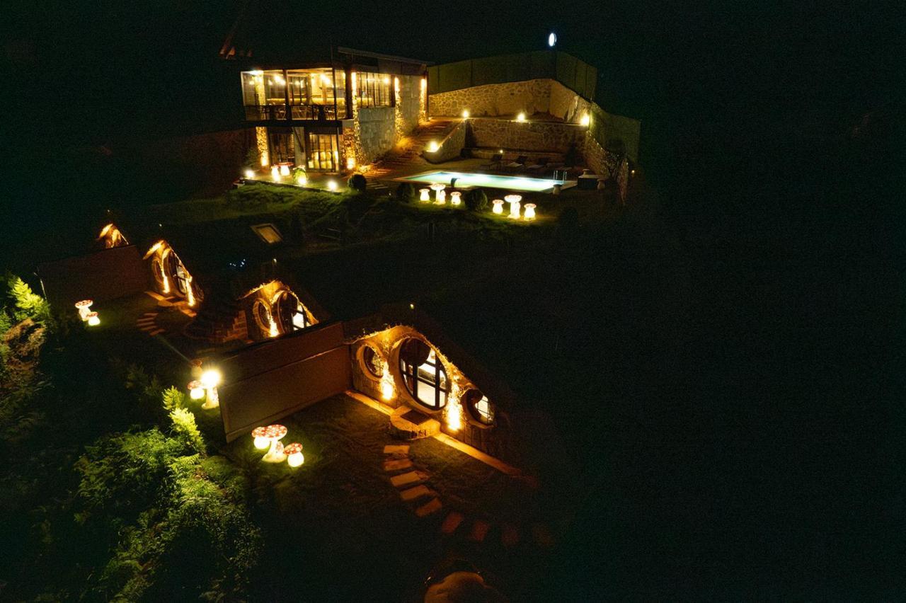Hobbit Chalet Hotel Camlihemsin Luaran gambar